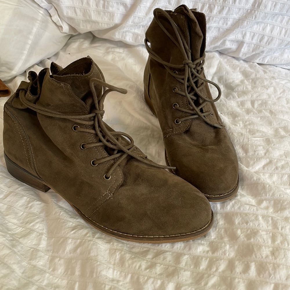 ALDO - Olive Green slouch combat boot